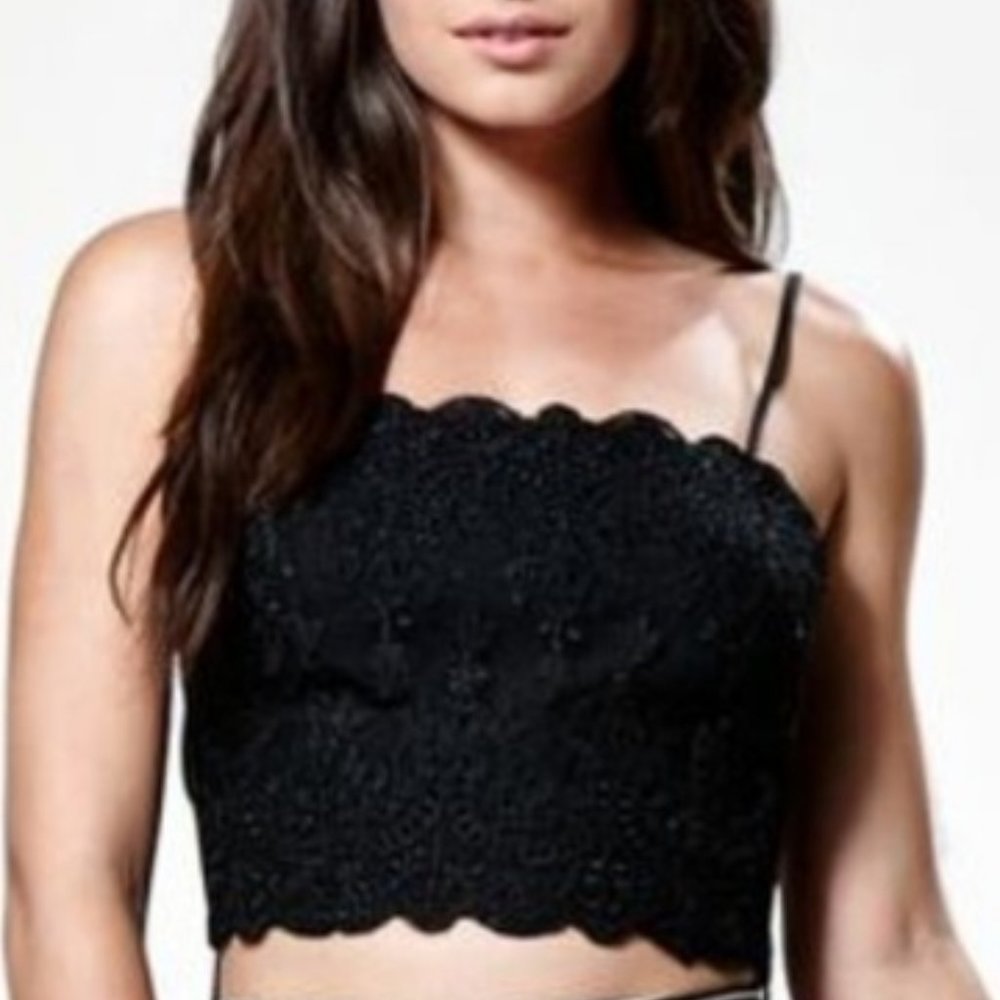 Kendall + Kylie  Black Lace Crop Top S
